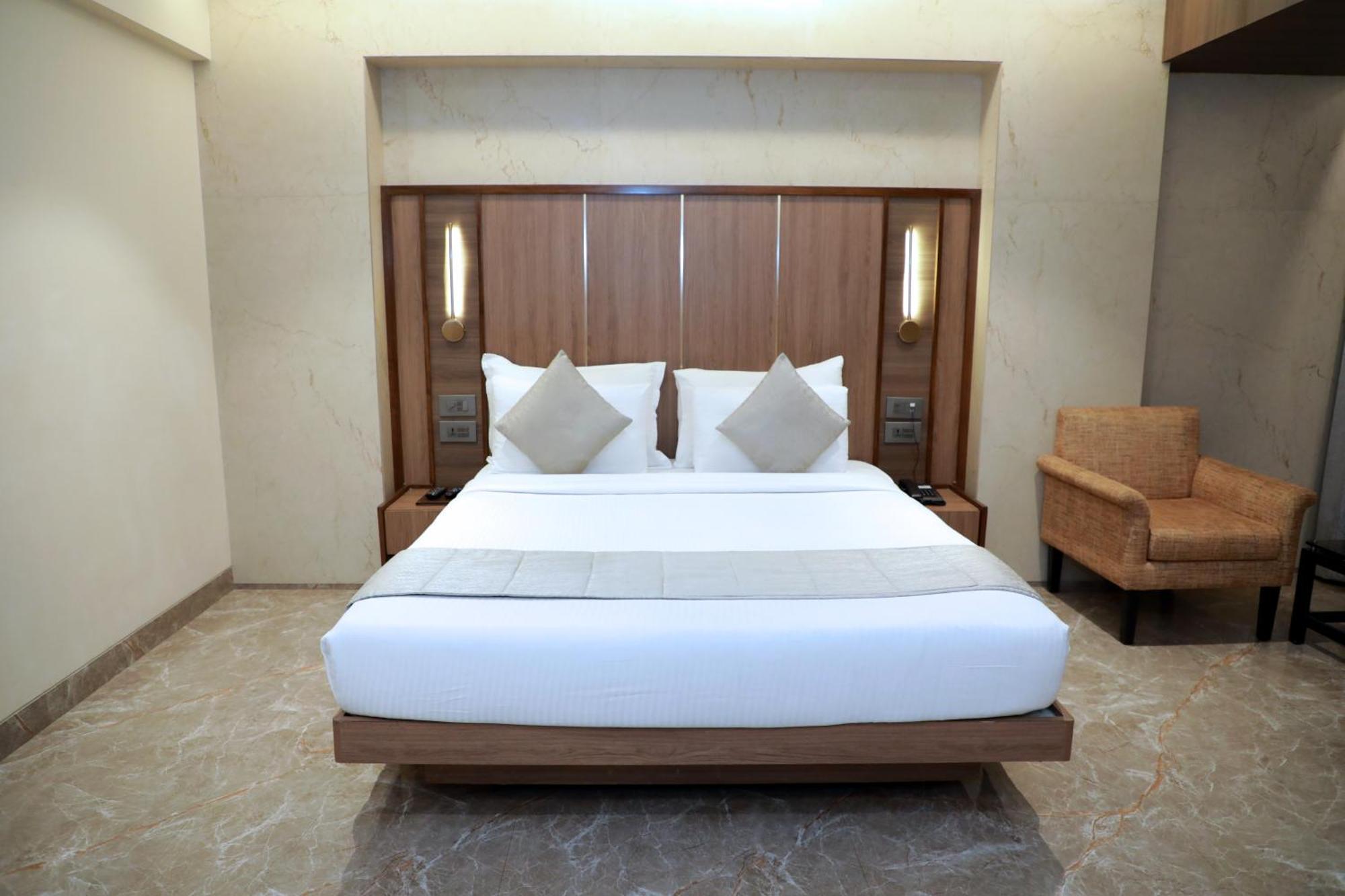 Hotel Archana Residency มุมไบ ภายนอก รูปภาพ