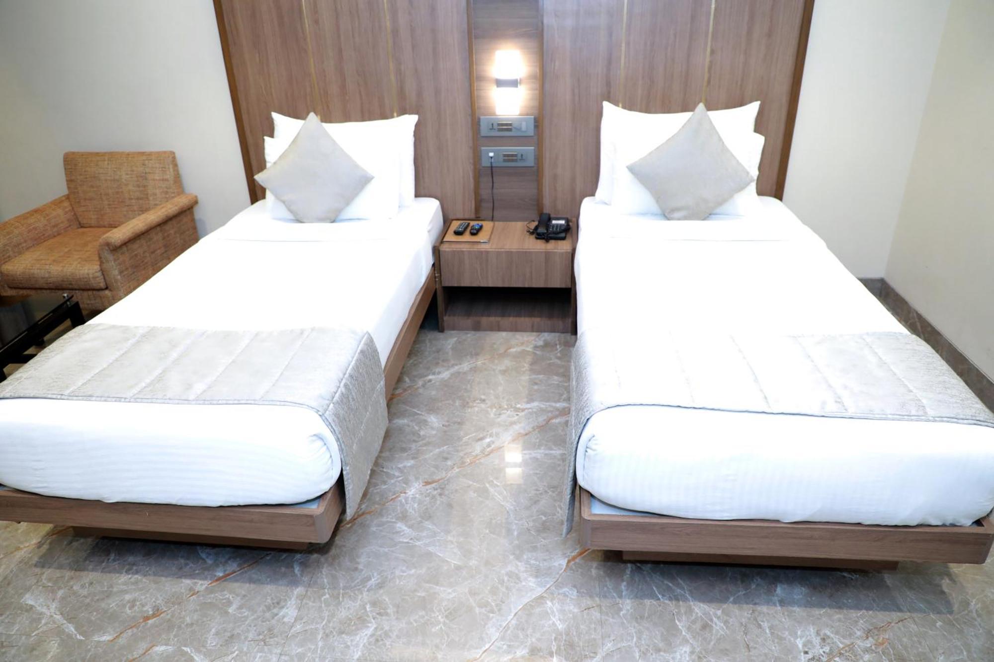 Hotel Archana Residency มุมไบ ภายนอก รูปภาพ